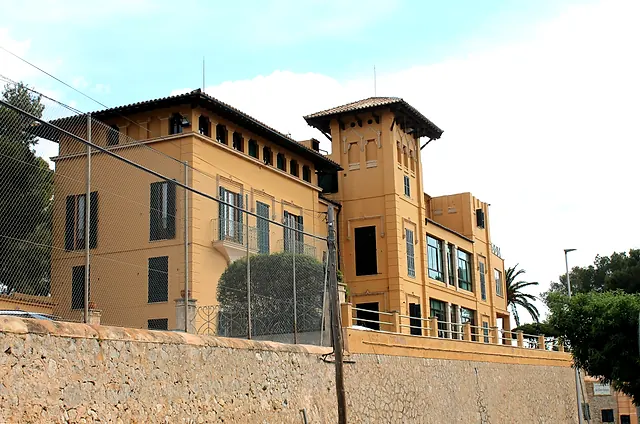 Fachada principal de Son Bono en Palma de Mallorca